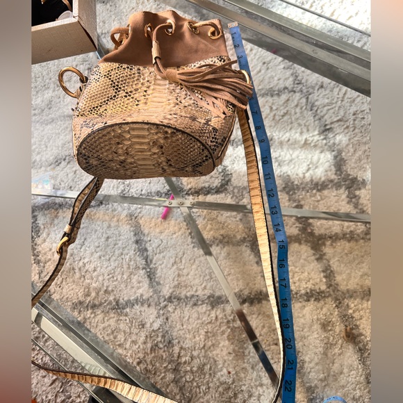 Banana Republic Goat Leather Bag - Picture 10 of 11